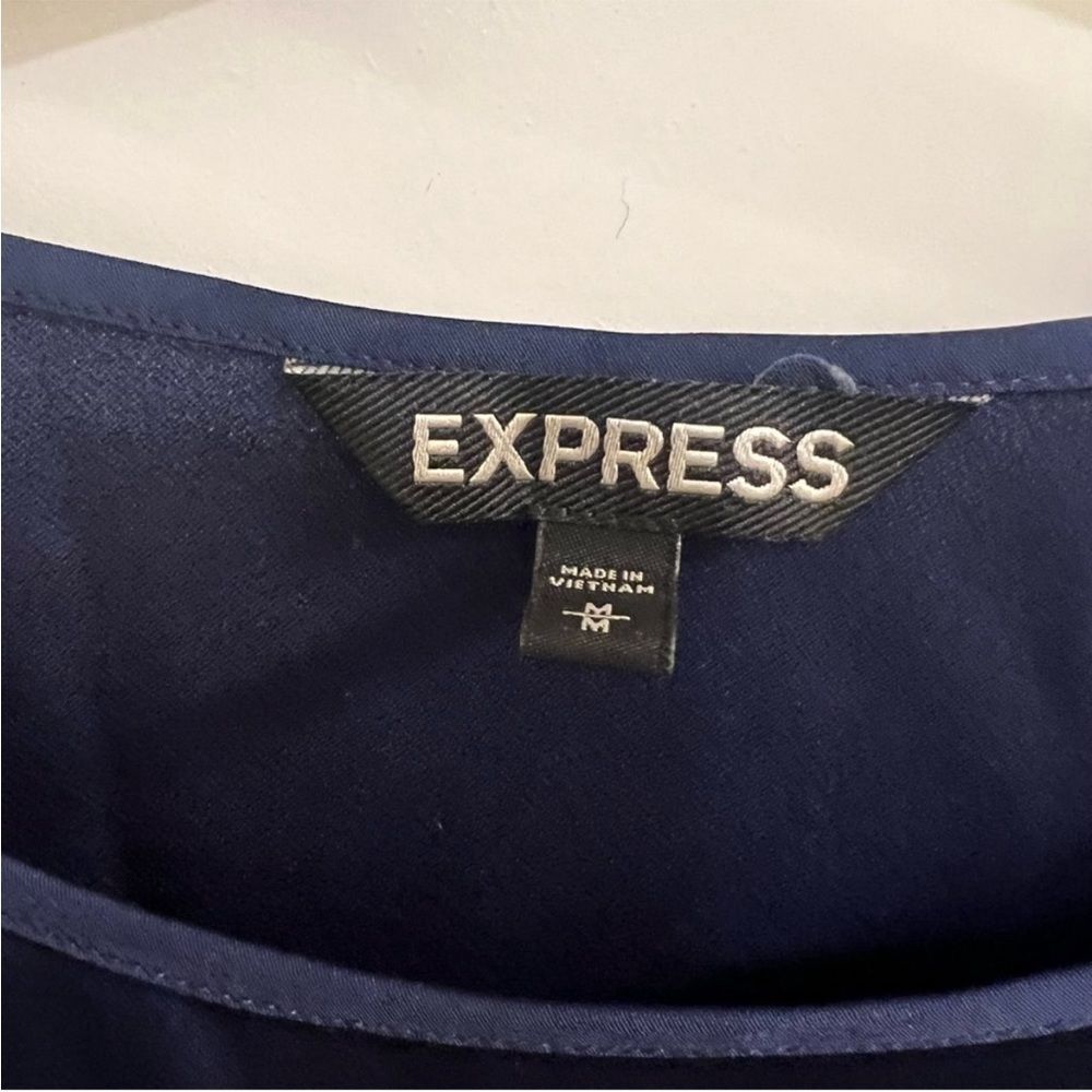 Express Bell Sleeve Blouse - Picture 3 of 5